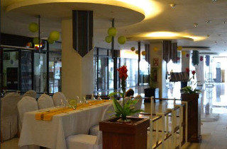 El Bajada Hotel Davao City Esterno foto